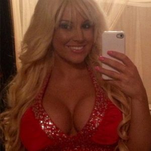 Léna - rencontre-MILF-La Rochelle